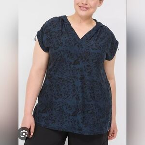 Livi for Lane Bryant Short Sleeve Soft Hooded Top
